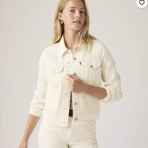 Signature by Levi Strauss White Stretch Denim Jacket – Size L